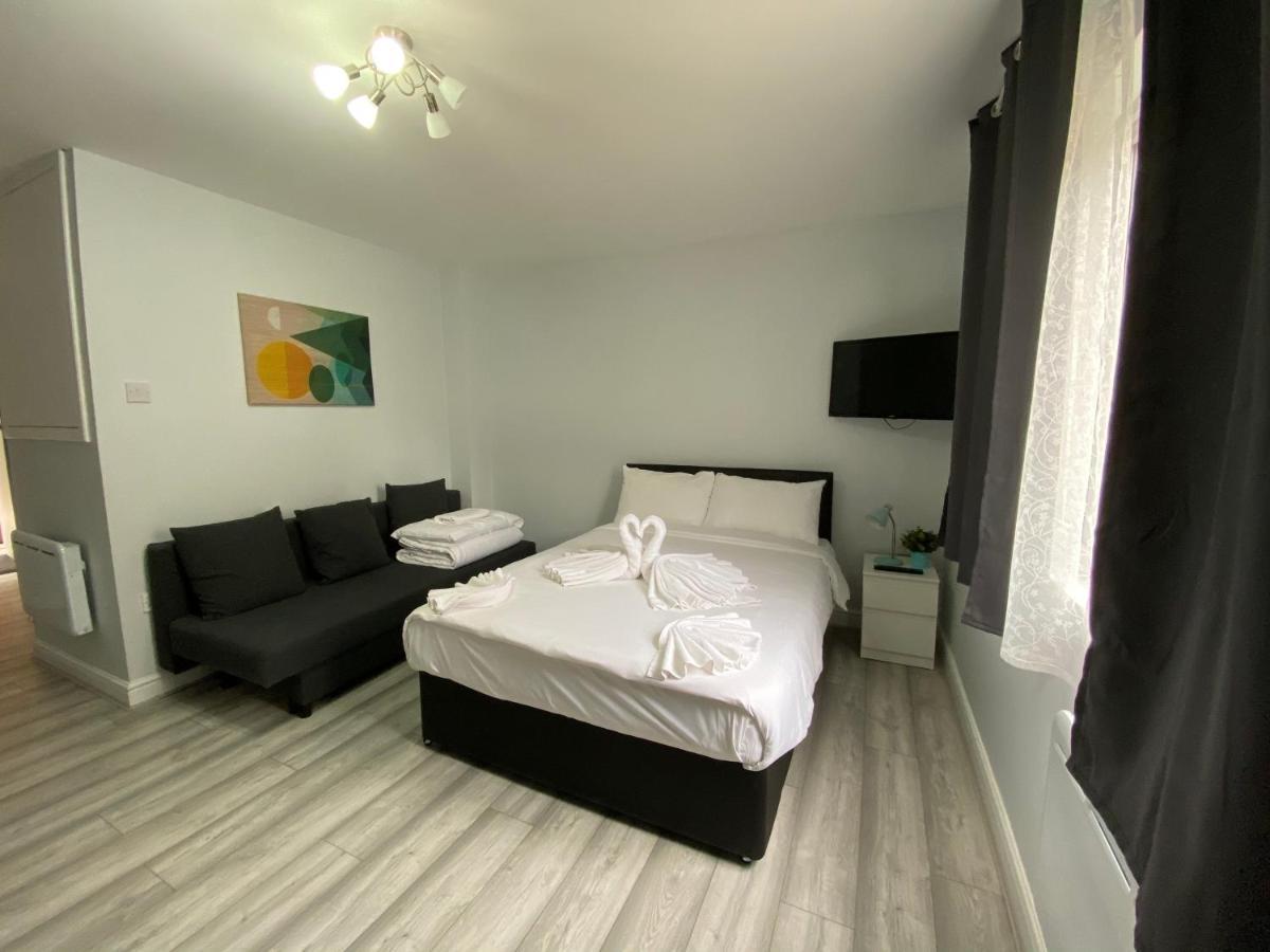Comfortable - Cosy - Budget Studios In City Center Londra Exterior foto