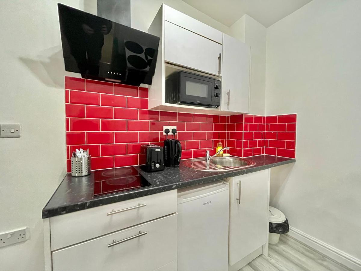 Comfortable - Cosy - Budget Studios In City Center Londra Exterior foto