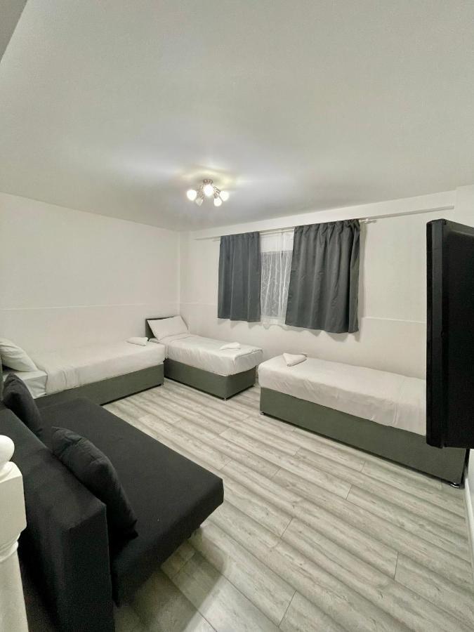 Comfortable - Cosy - Budget Studios In City Center Londra Exterior foto
