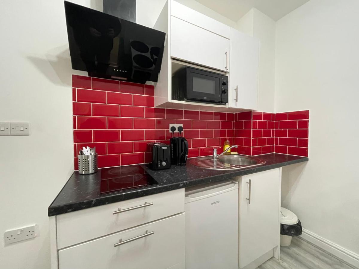 Comfortable - Cosy - Budget Studios In City Center Londra Exterior foto