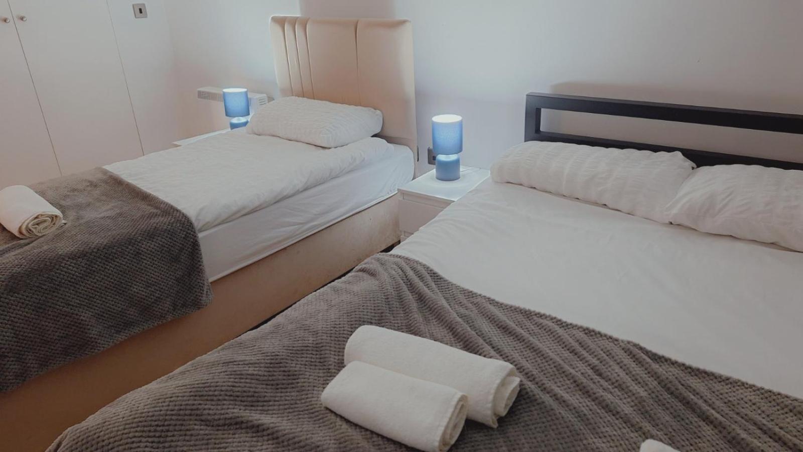 Comfortable - Cosy - Budget Studios In City Center Londra Exterior foto