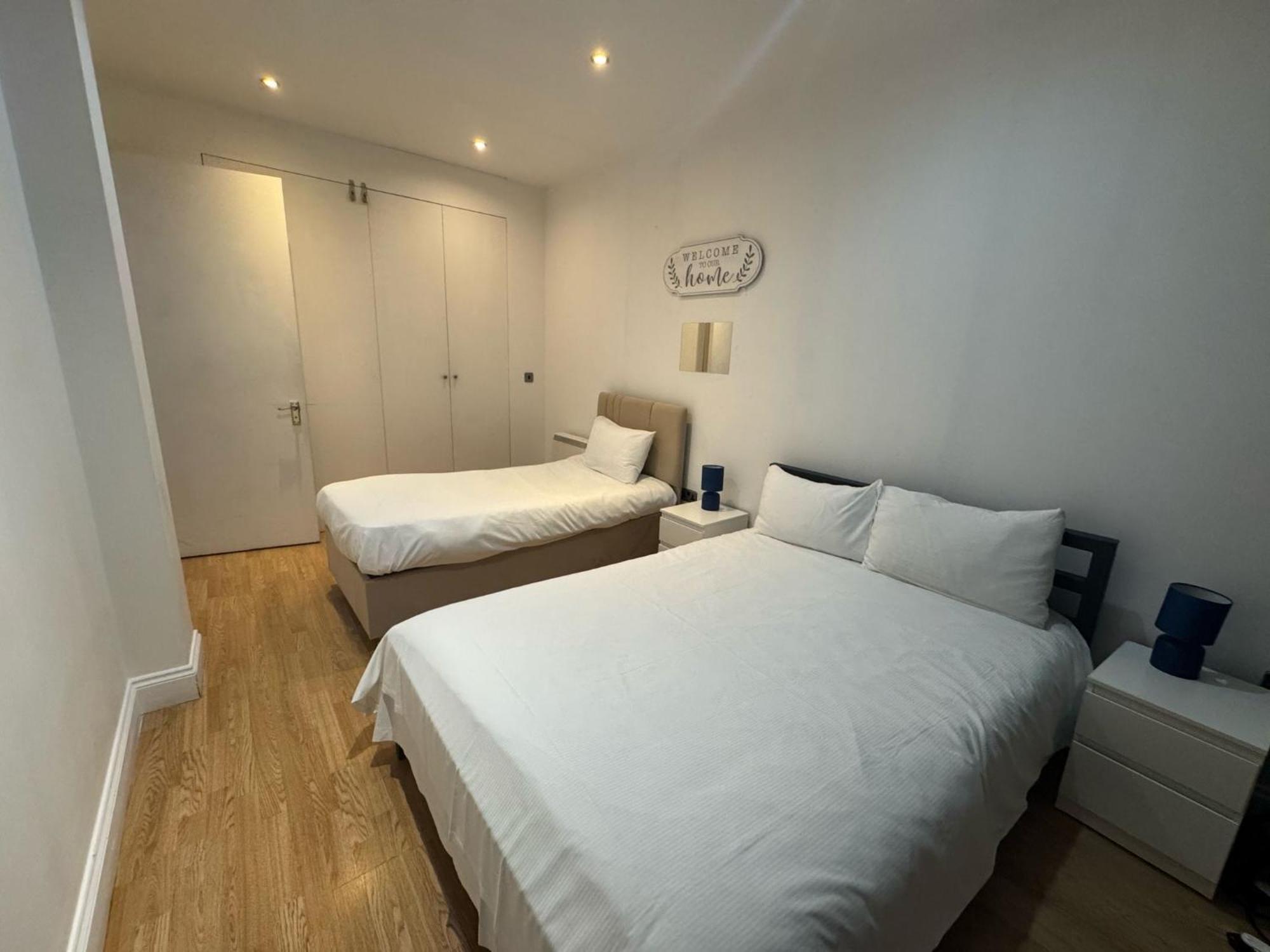 Comfortable - Cosy - Budget Studios In City Center Londra Exterior foto